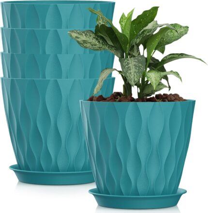 Plastic Plant Pots with Saucers
